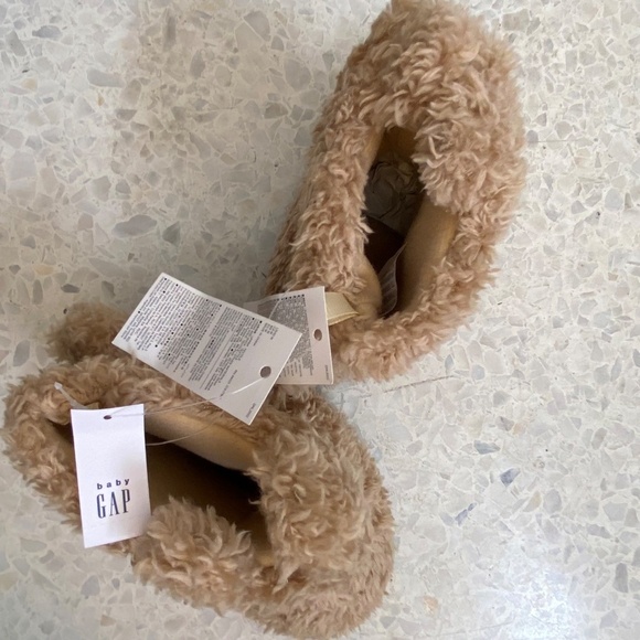 NWT GAP Baby & Toddler Cozy Bear Slippers - Picture 4 of 5